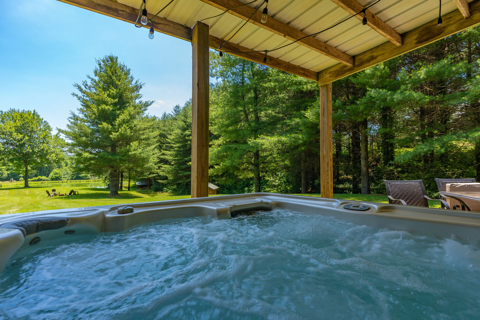 Cabins with Hot Tub in North Carolina Cabins with Hot Tub in North Carolina